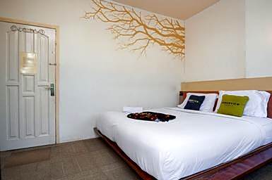 Urbanview Hotel Ananda Syariah by RedDoorz