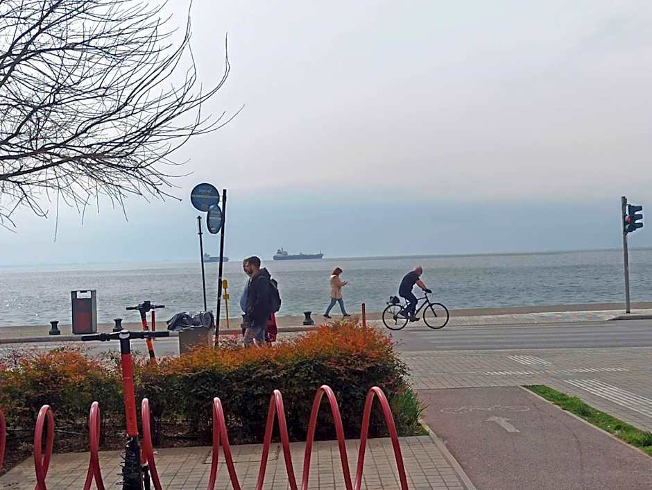 Kallaris Deluxe House