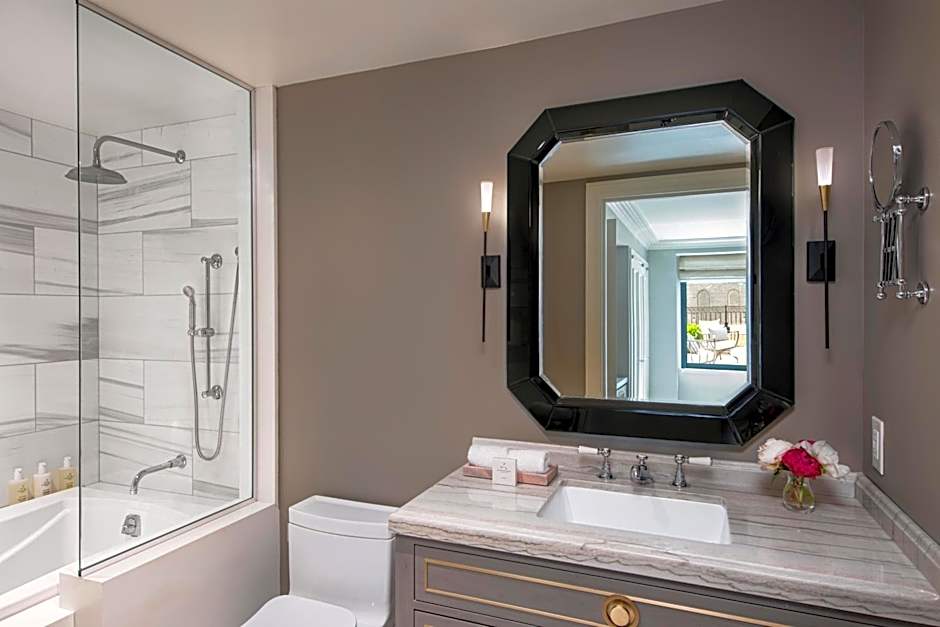 JW Marriott Essex House New York