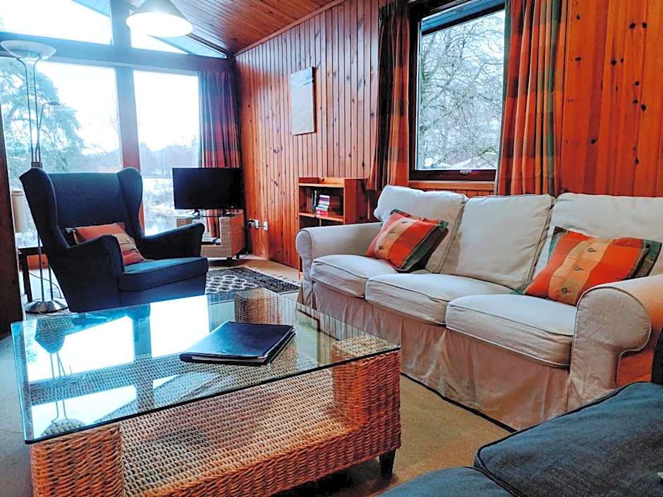 Loch Monzievaird Chalets