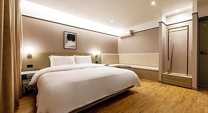 Hotel Yaja Masan Odong Branch