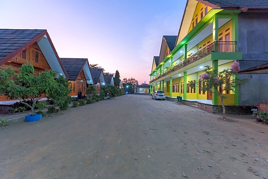 RedDoorz @ Geopark Ciletuh Sukabumi