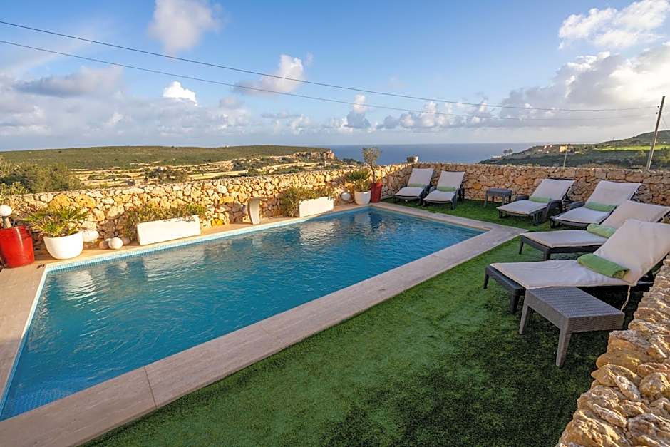 Ajuga Luxury Boutique B&B