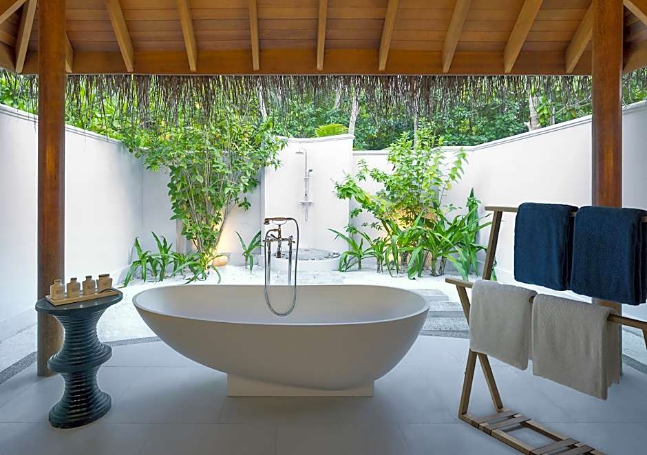 Dusit Thani Maldives