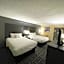 La Quinta Inn & Suites by Wyndham Indianapolis Airport Lynhurst