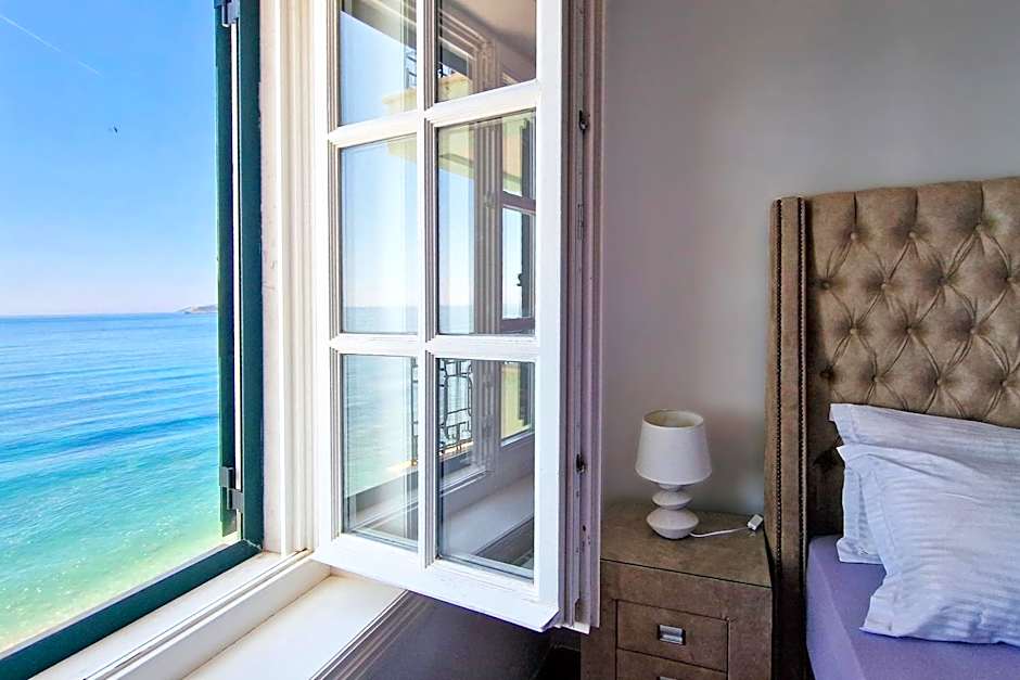 Montesan Luxury Apartment Beach Front