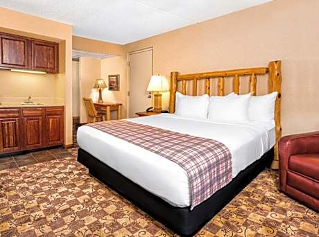 Standard King Room with Spa Bath