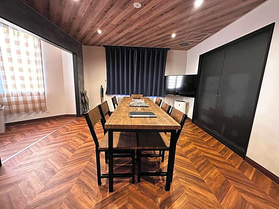 Economy Hotel Upashi