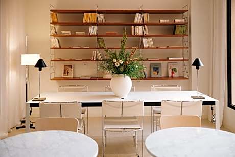 H La Paloma Boutique