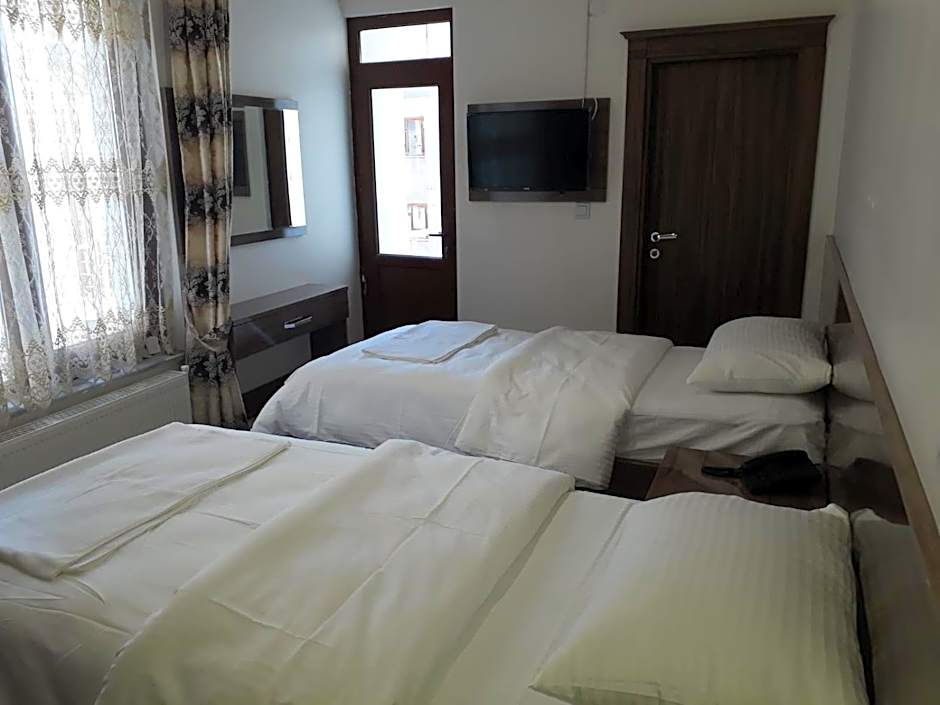 Toprak Hotel
