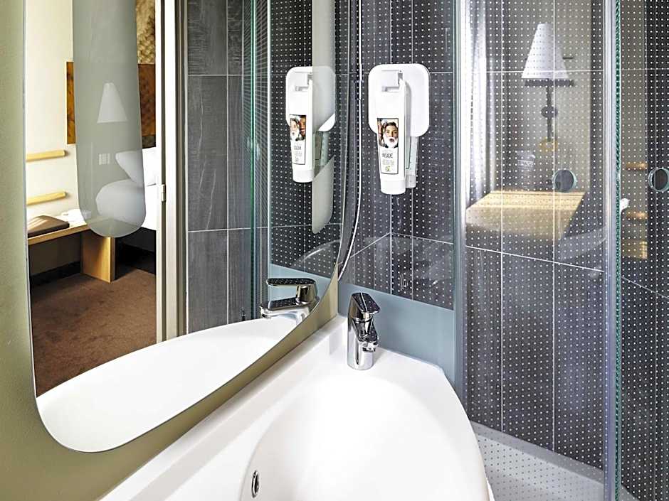 ibis Marne la Vallee Champs