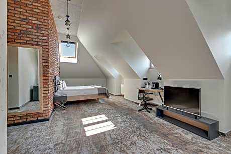 King Room  - Top Floor