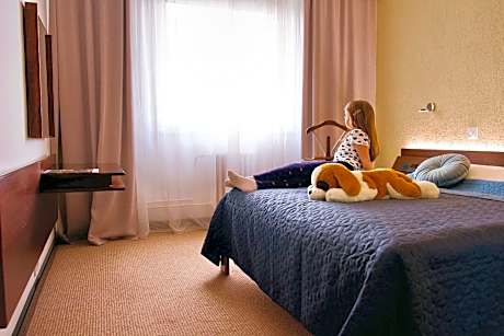 One-Bedroom Apartment (3 Adults)