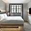 Moxy Lille City
