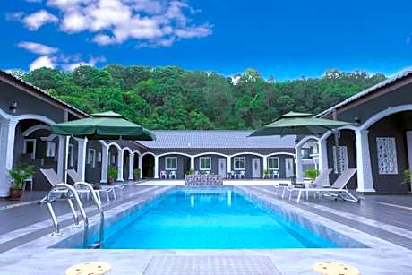 Cenang Rooms With Pool by Virgo Star Resort