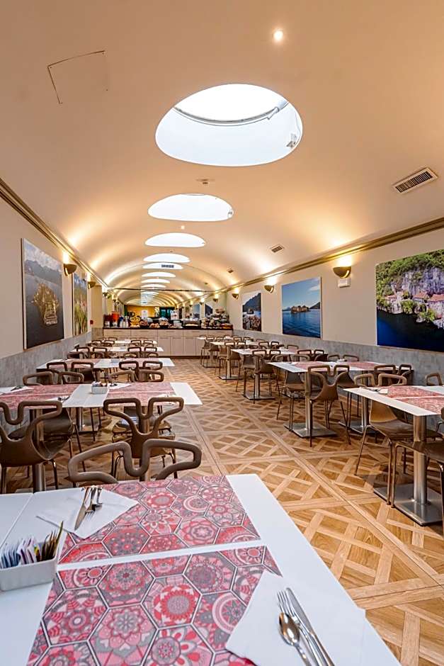 Crystal Hotel Varese