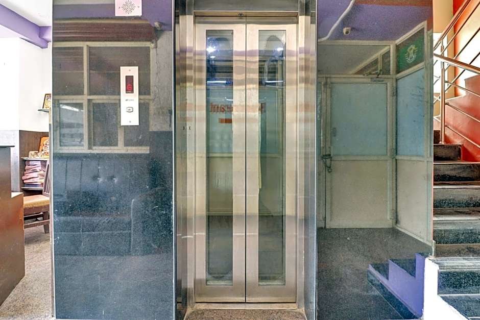 Super Hotel O Karakambadi Near Alipiri formerly BVN Grand