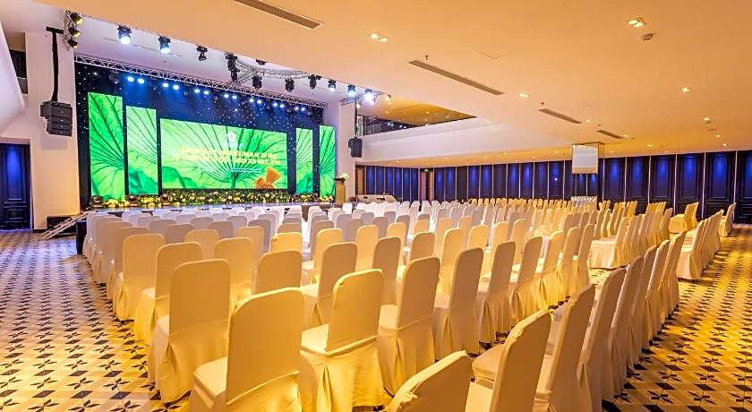 White Lotus Hue Hotel