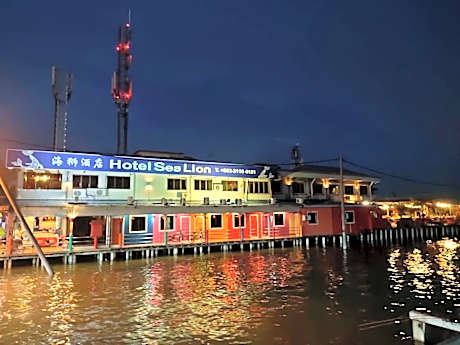 Sea Lion Hotel @ Pulau Ketam