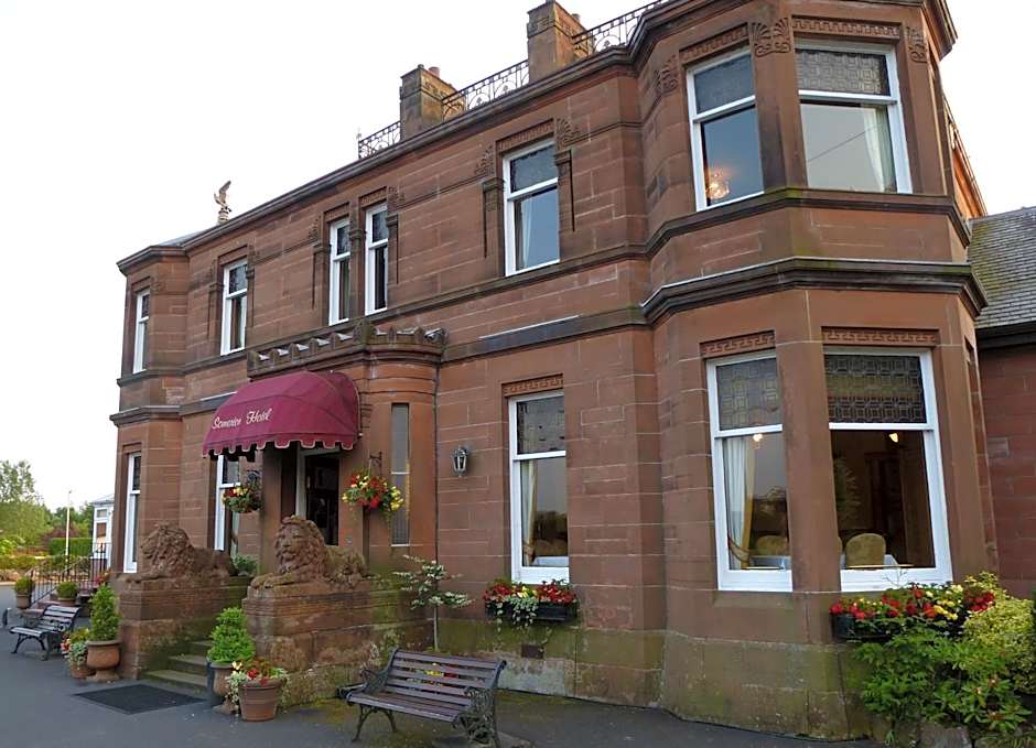 Somerton House Hotel