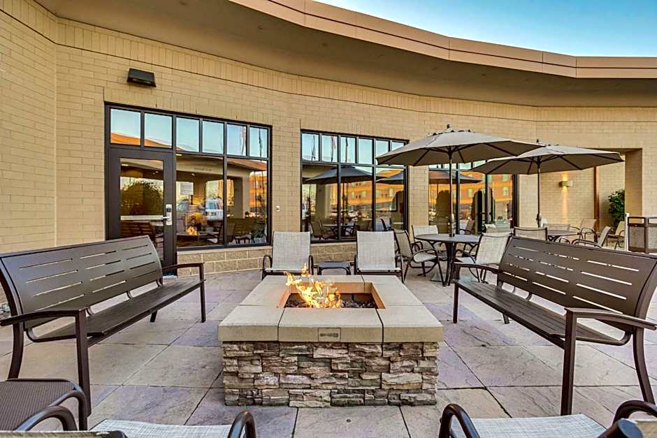 Hilton Garden Inn Milwaukee Airport