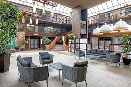 Delta Hotels by Marriott Calgary South