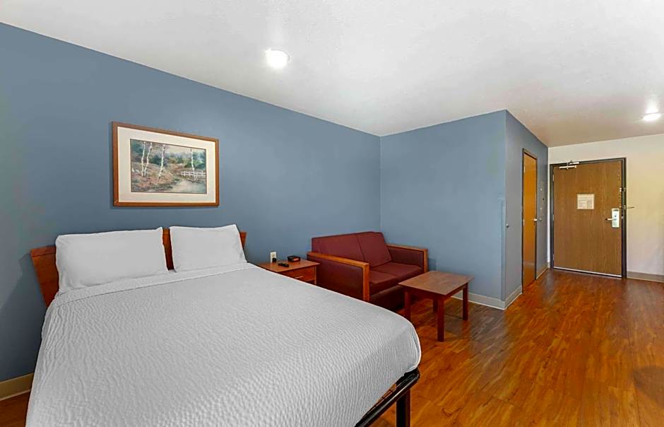 Extended Stay America Select Suites - Akron - South