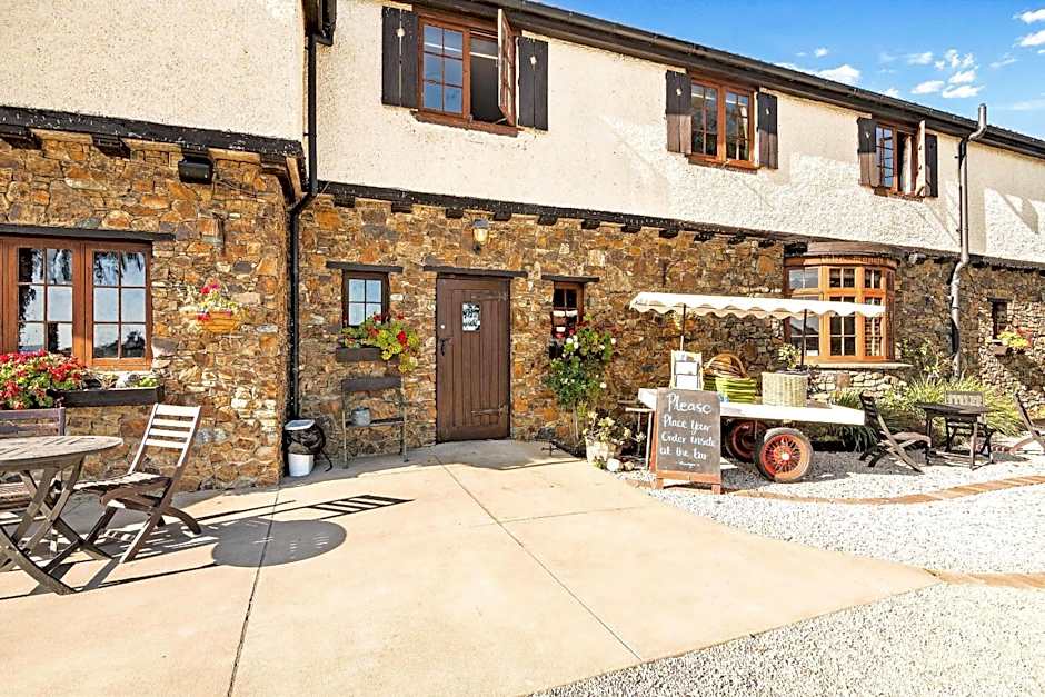 The Honest Lawyer, an Ascend Collection Hotel