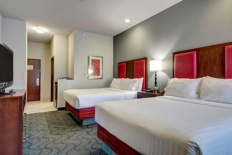 Holiday Inn Express and Suites Oklahoma City North By IHG
