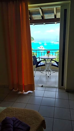 Double or Twin Room with Sea View and Balcony