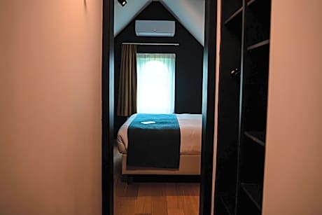 Premium Quadruple Room