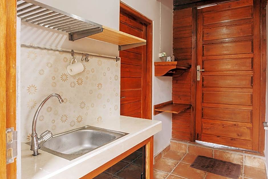 Camaradvipa Retreat Munduk