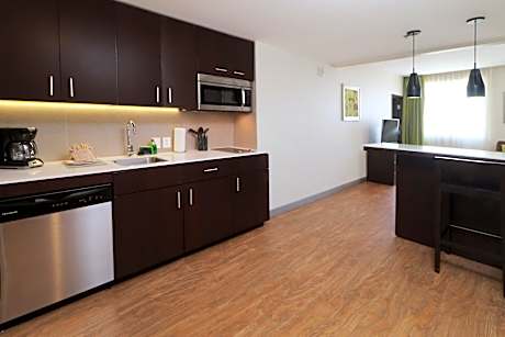2 Bedroom Suite