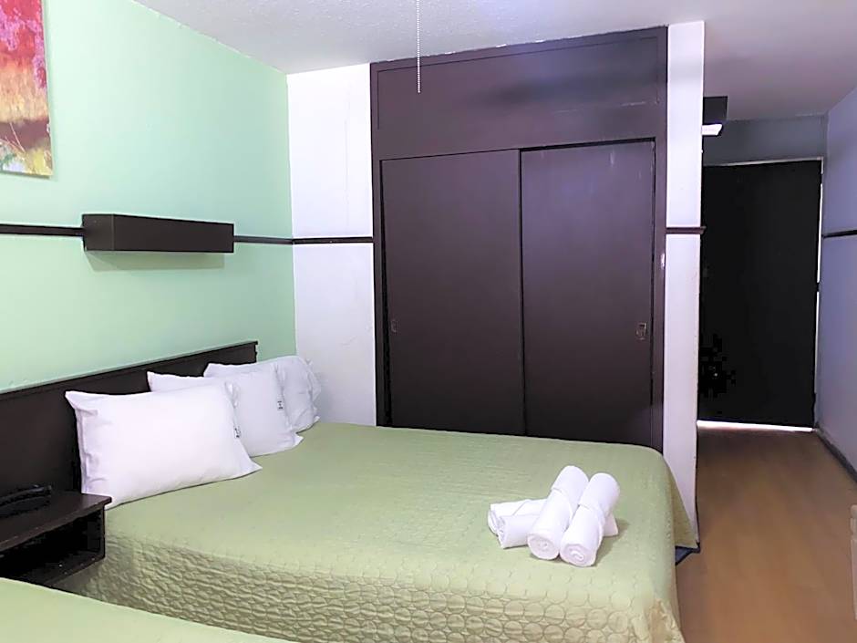 Hotel Trevi