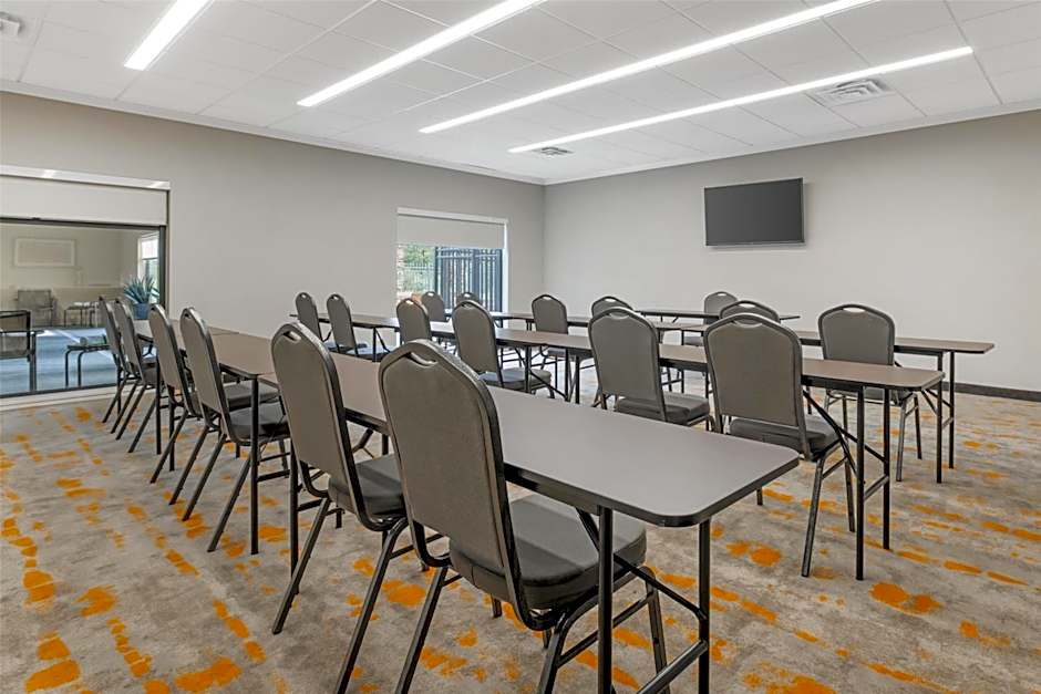 Best Western Plus Elizabethtown Inn & Suites