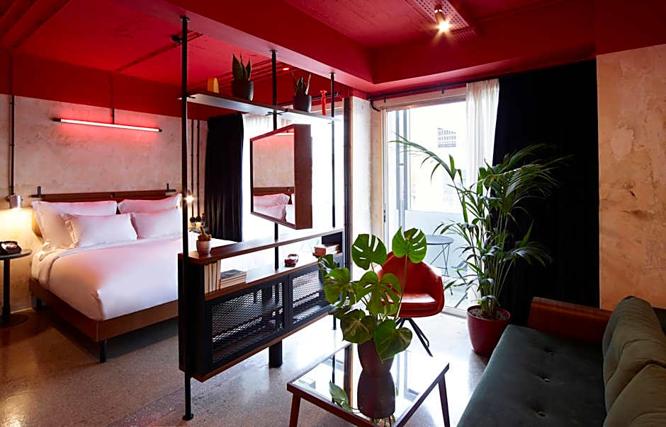 DAVE Red Athens - Son of a Brown