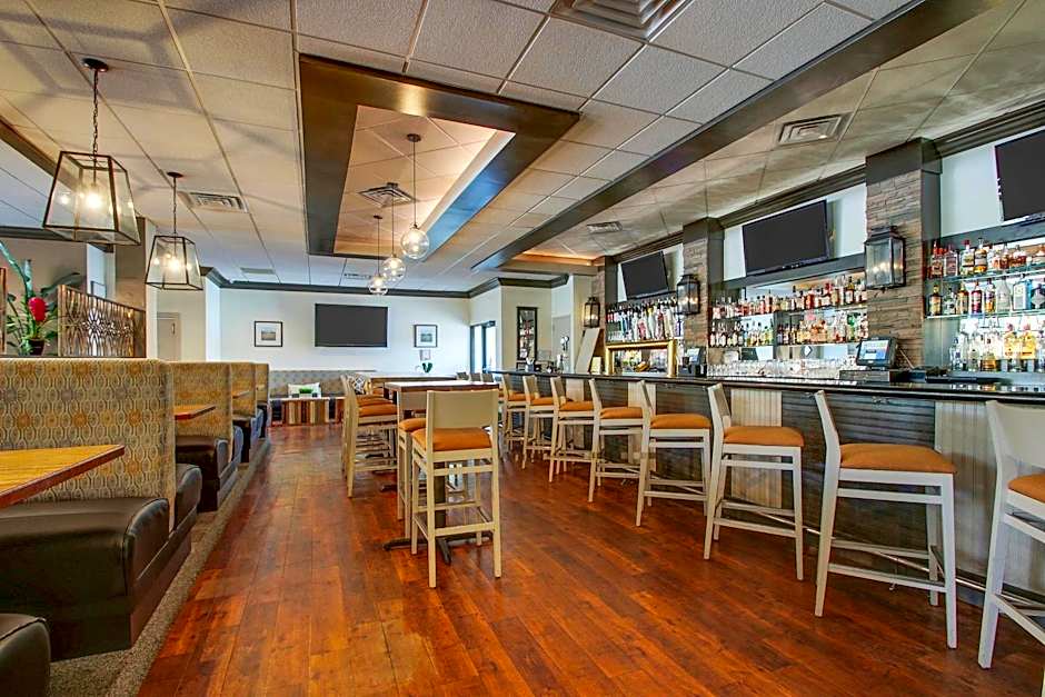 Holiday Inn Westbury-Long Island By IHG