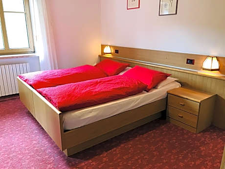 Triple Room with Private Bathroom