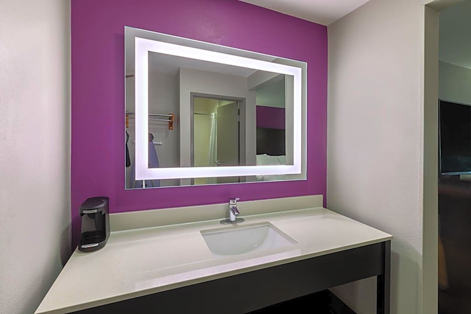 La Quinta Inn & Suites by Wyndham Houston Northwest