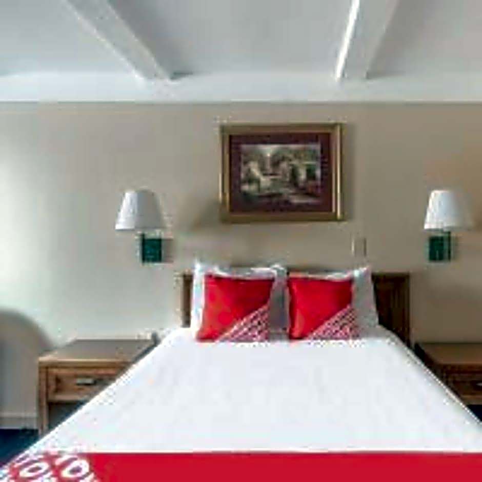 OYO Hotel Wadsworth OH I-76