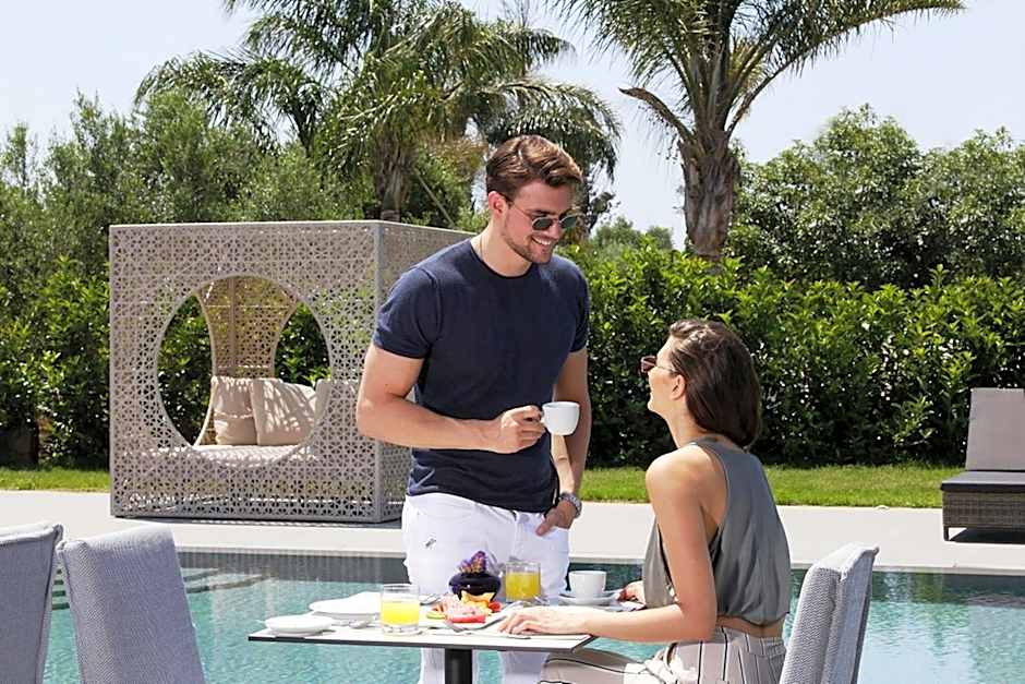 Lagouvardos Village Hotel