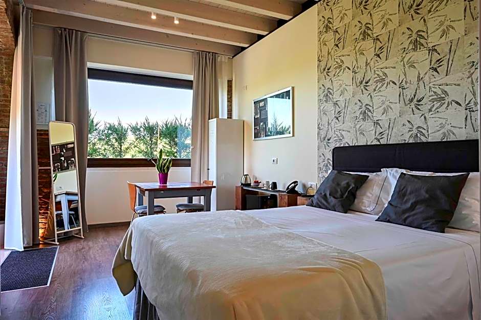 Foto 1 daripada 5 — 1 Double Bed or 2 Beds, Garden View