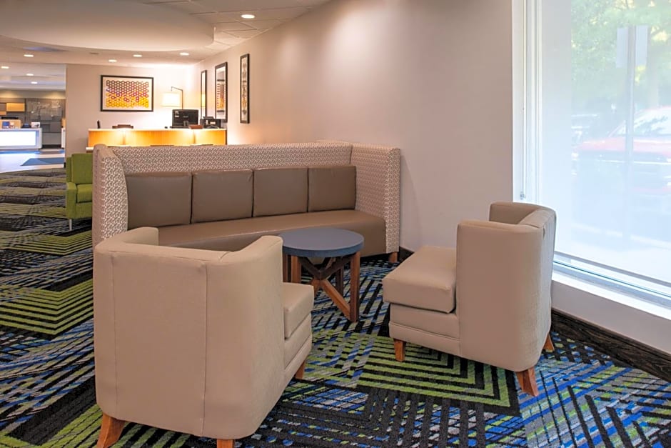 Holiday Inn Express Towson Baltimore N