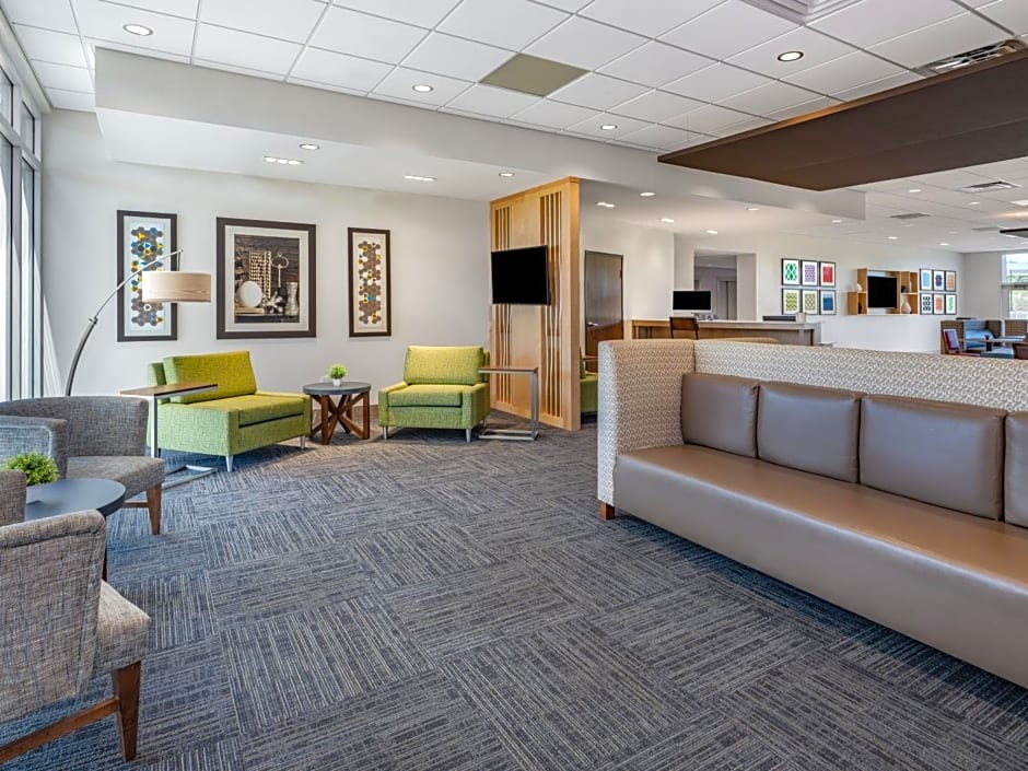 Holiday Inn Express & Suites - Ruskin, an IHG Hotel