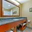 Comfort Inn & Suites Grinnell near I-80