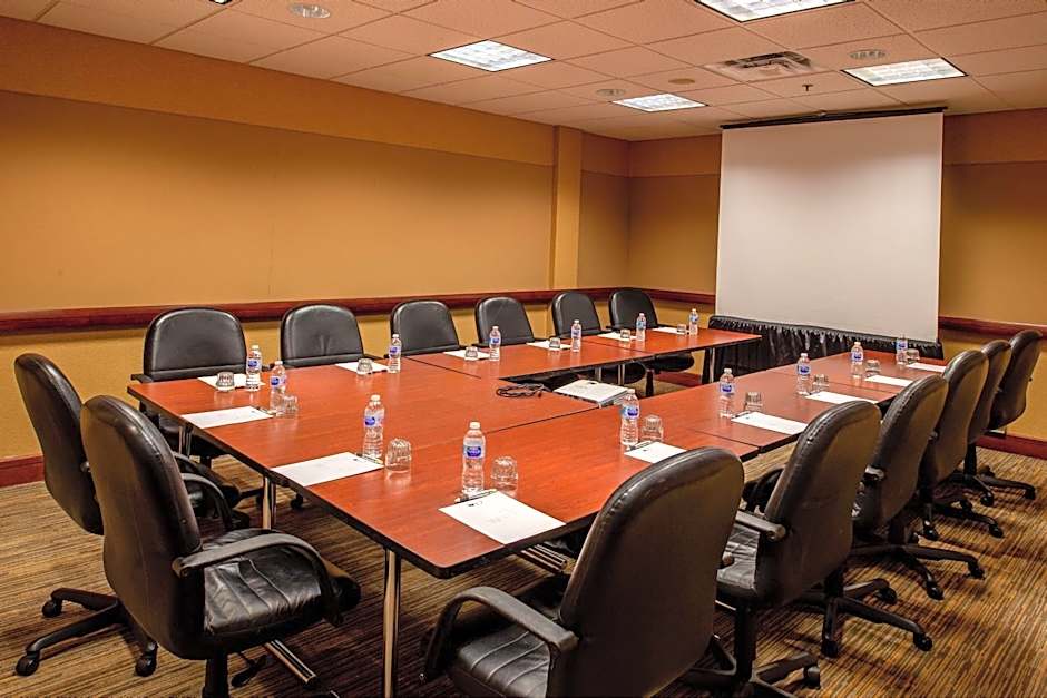 Sheraton Westport Plaza Hotel St. Louis