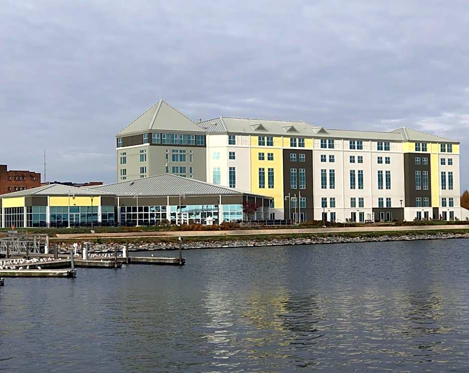 41 Lakefront Hotel, Trademark Collection by Wyndham