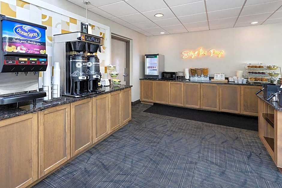 Days Inn by Wyndham Penn State