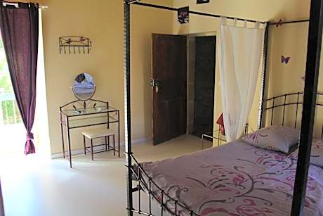 Classic Double Room with Balcony