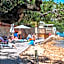 Under Milkwood Chalets